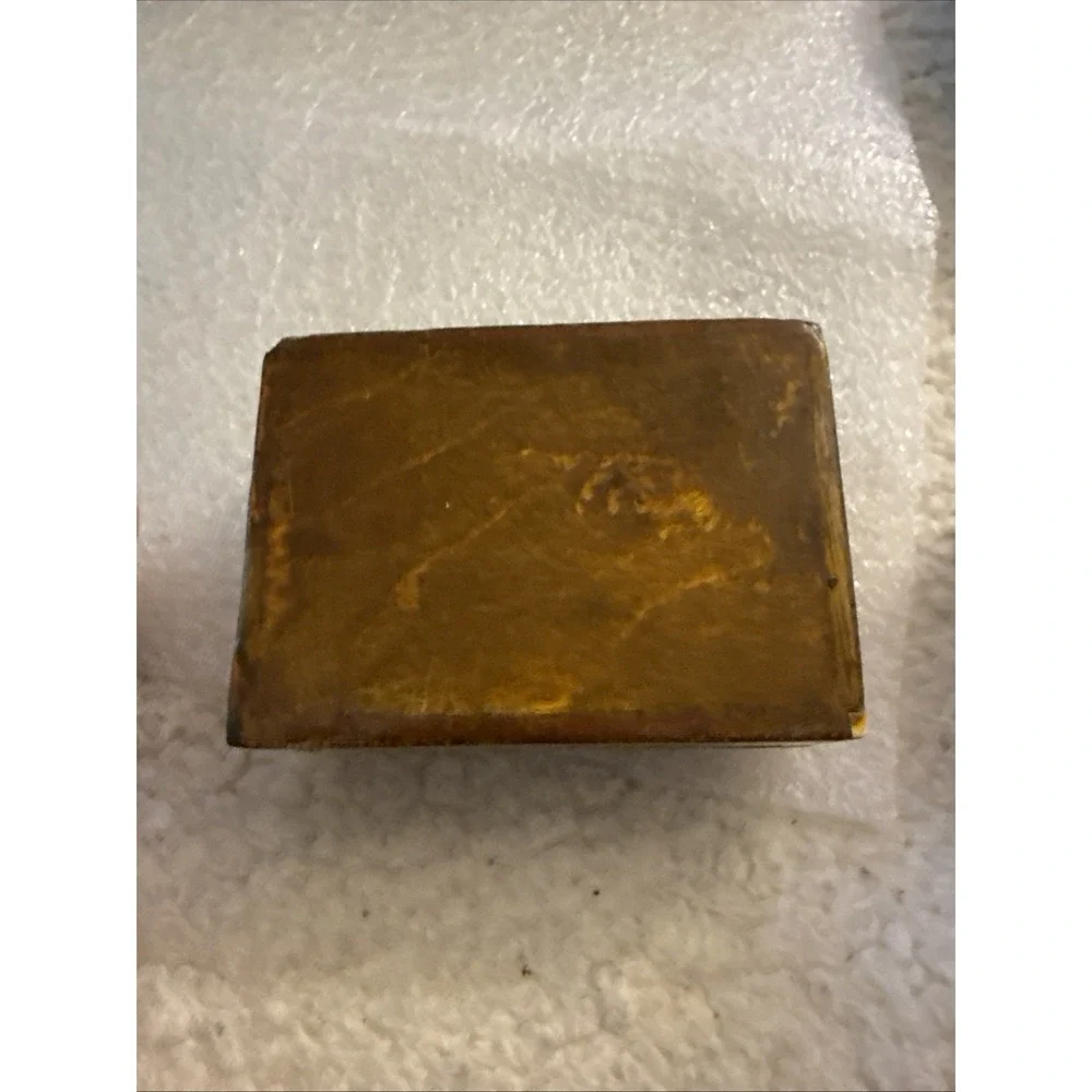 Vintage Mother of Pearl Inlay Wood Box 4
